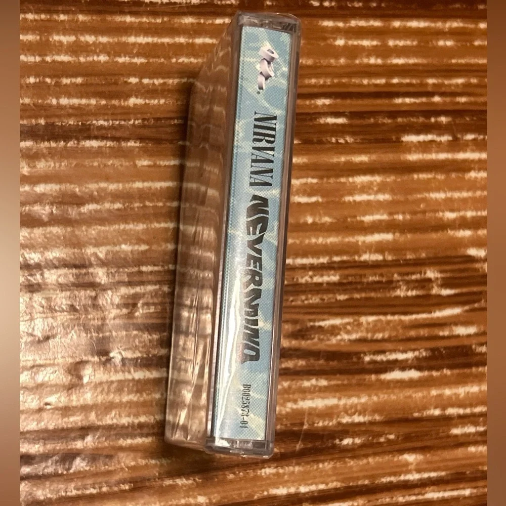 New NIRVANA Nevermind SEALED Cassette TAPE Silver Japan 2016 Limited RARE - Picture 7 of 13